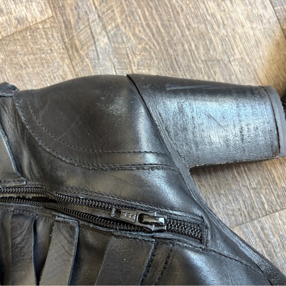 Steve Madden Black Heeled Boots with Buckle Detail - Picture 5 of 7